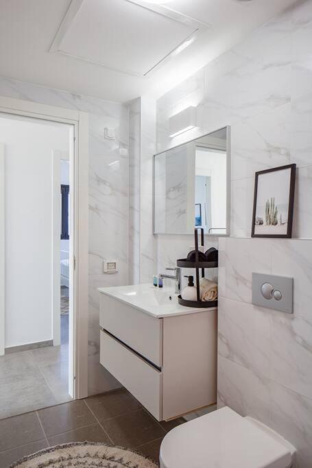 O&O Group- Magical 4Br Apt With Panoramic Sea View Bat Yam Luaran gambar