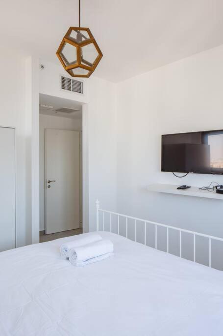 O&O Group- Magical 4Br Apt With Panoramic Sea View Bat Yam Luaran gambar